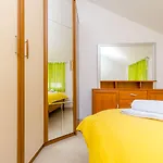 Dora Trogir
